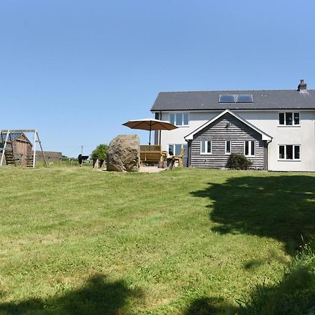 Maen Llwyd Vila Llanyre Exterior foto