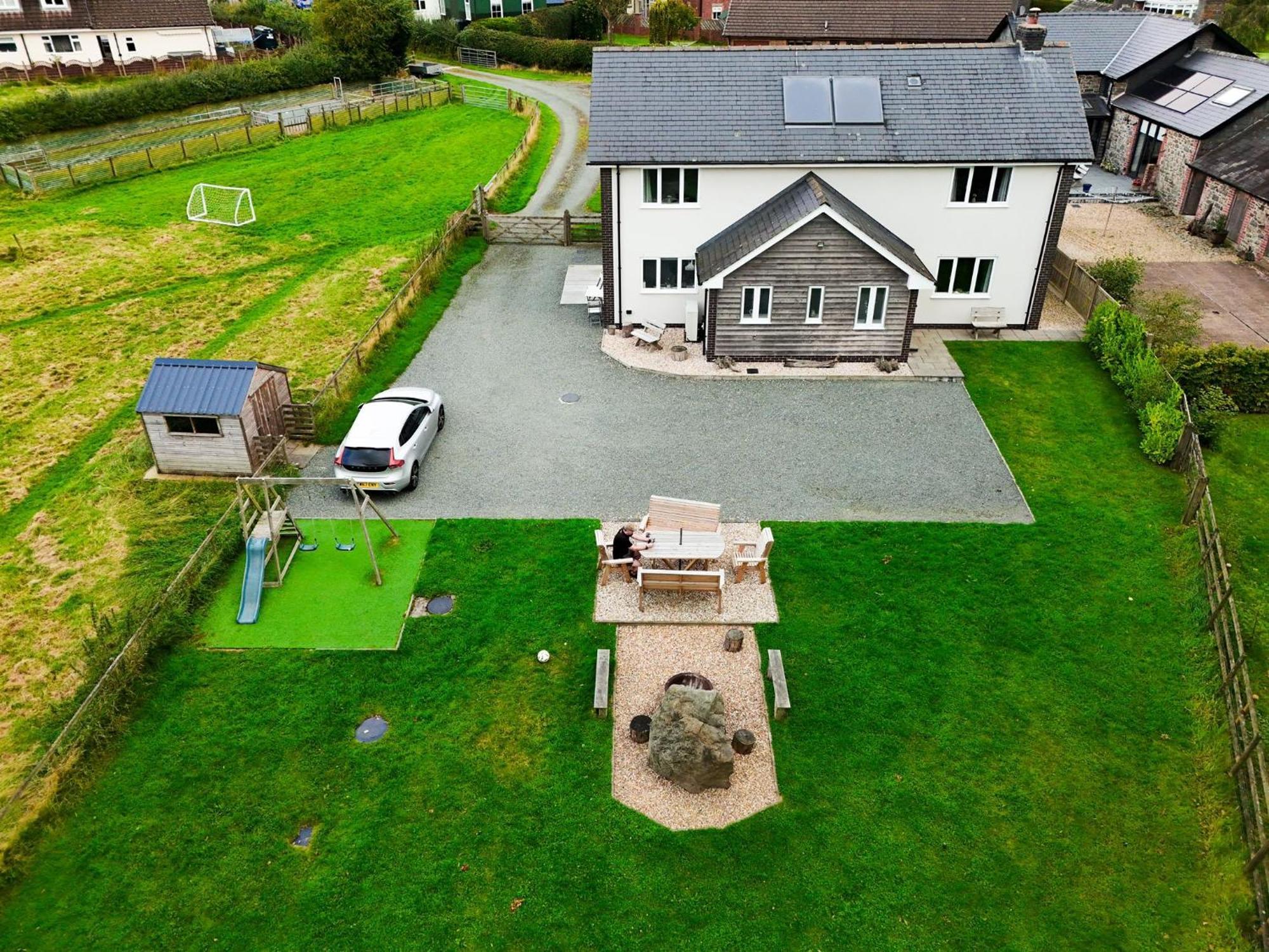 Maen Llwyd Vila Llanyre Exterior foto